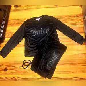 Juicy Couture 2 Piece Black Velour Rhinestone Sleepwear Lounge Set. Sz M NWOT!